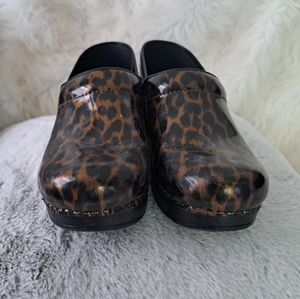 Dansko size 38